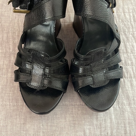 STUART WEITZMAN WEDGE SANDALS 7.5 - Picture 3 of 4